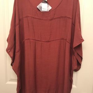 Short-sleeve deep red blouse ❣️